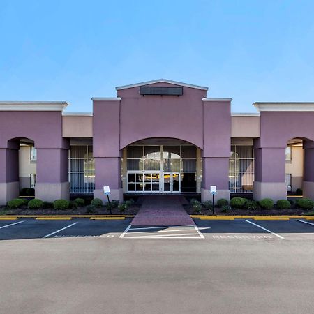 Quality Inn & Suites - Greensboro-High Point Extérieur photo