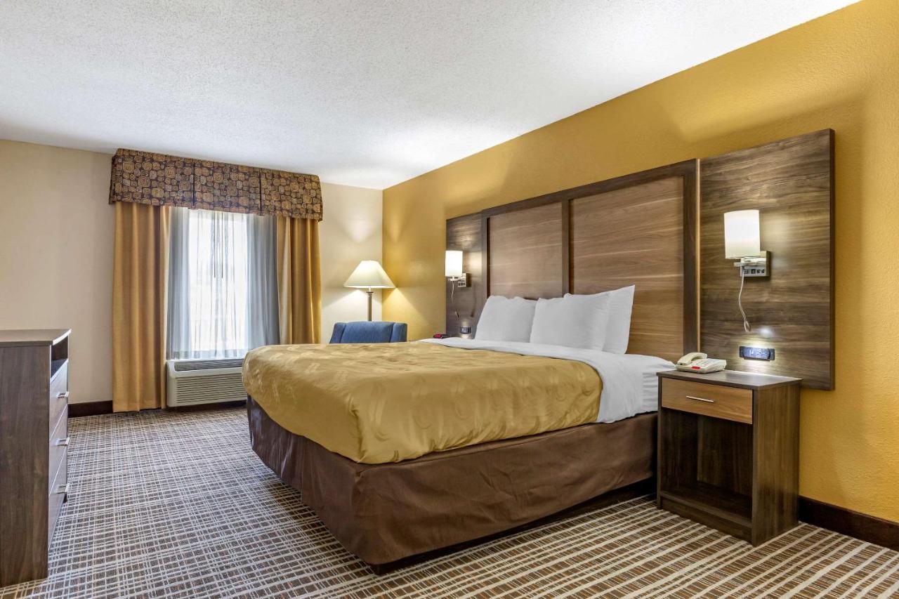 Quality Inn & Suites - Greensboro-High Point Extérieur photo