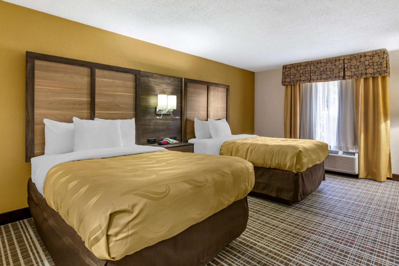 Quality Inn & Suites - Greensboro-High Point Extérieur photo