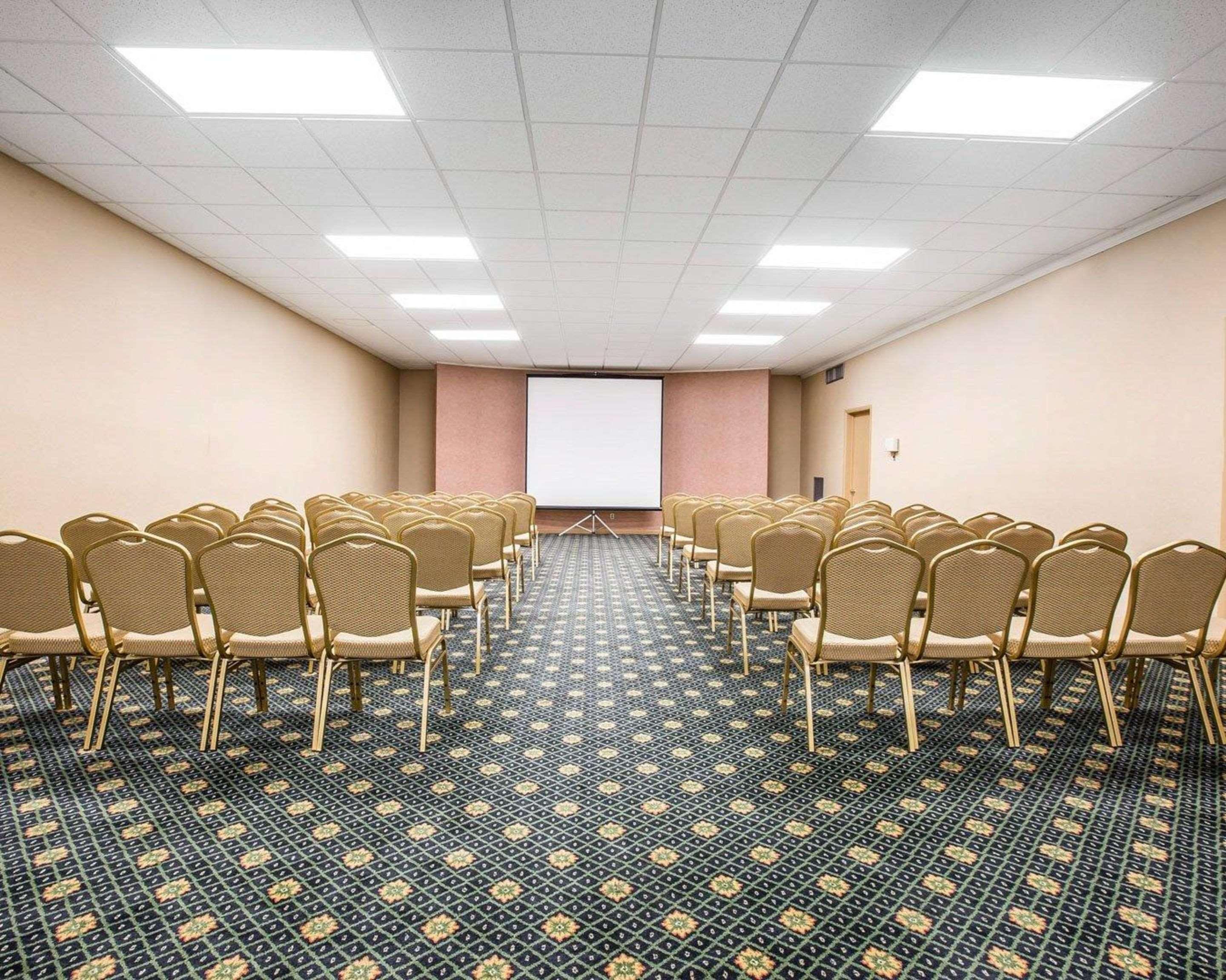 Quality Inn & Suites - Greensboro-High Point Extérieur photo